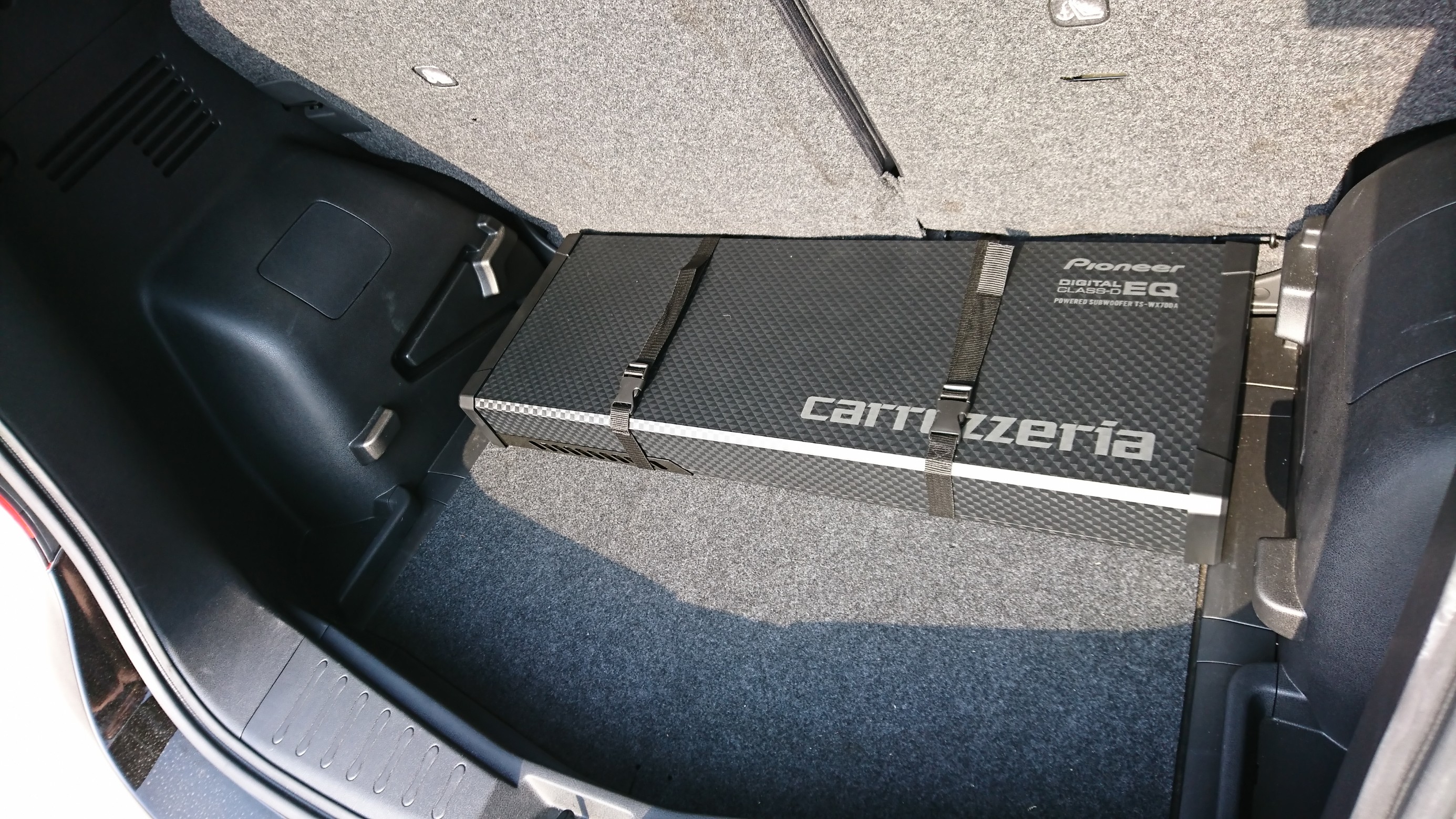 ノートニスモ Eパワーにスピーカー サブウーハー取りつけ 技術