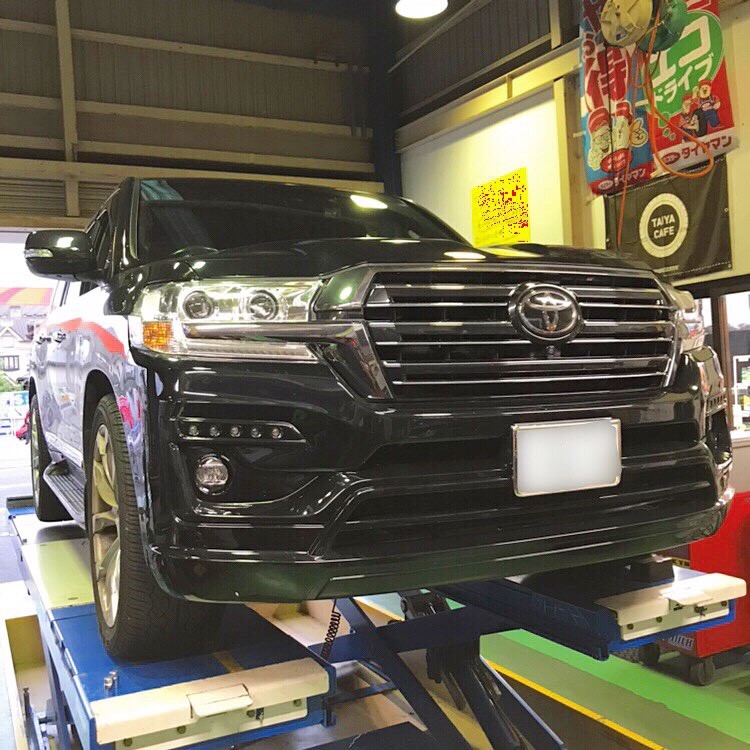 ランクル 100 200 純正風 22インチ 305 40 22 ヨコハマタイヤ