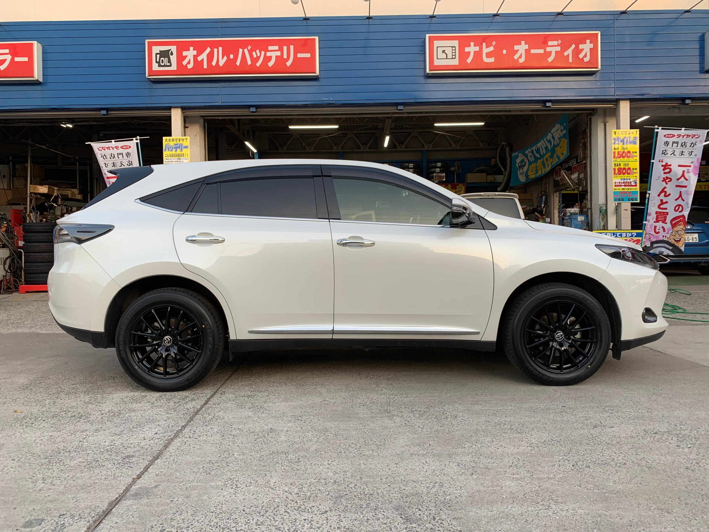 MID シュナイダースタッグ 4本セット タイヤホイール ハリアー18インチ H様 ハリアー | その他 | 商品情報 | ミスタータイヤマン まんが