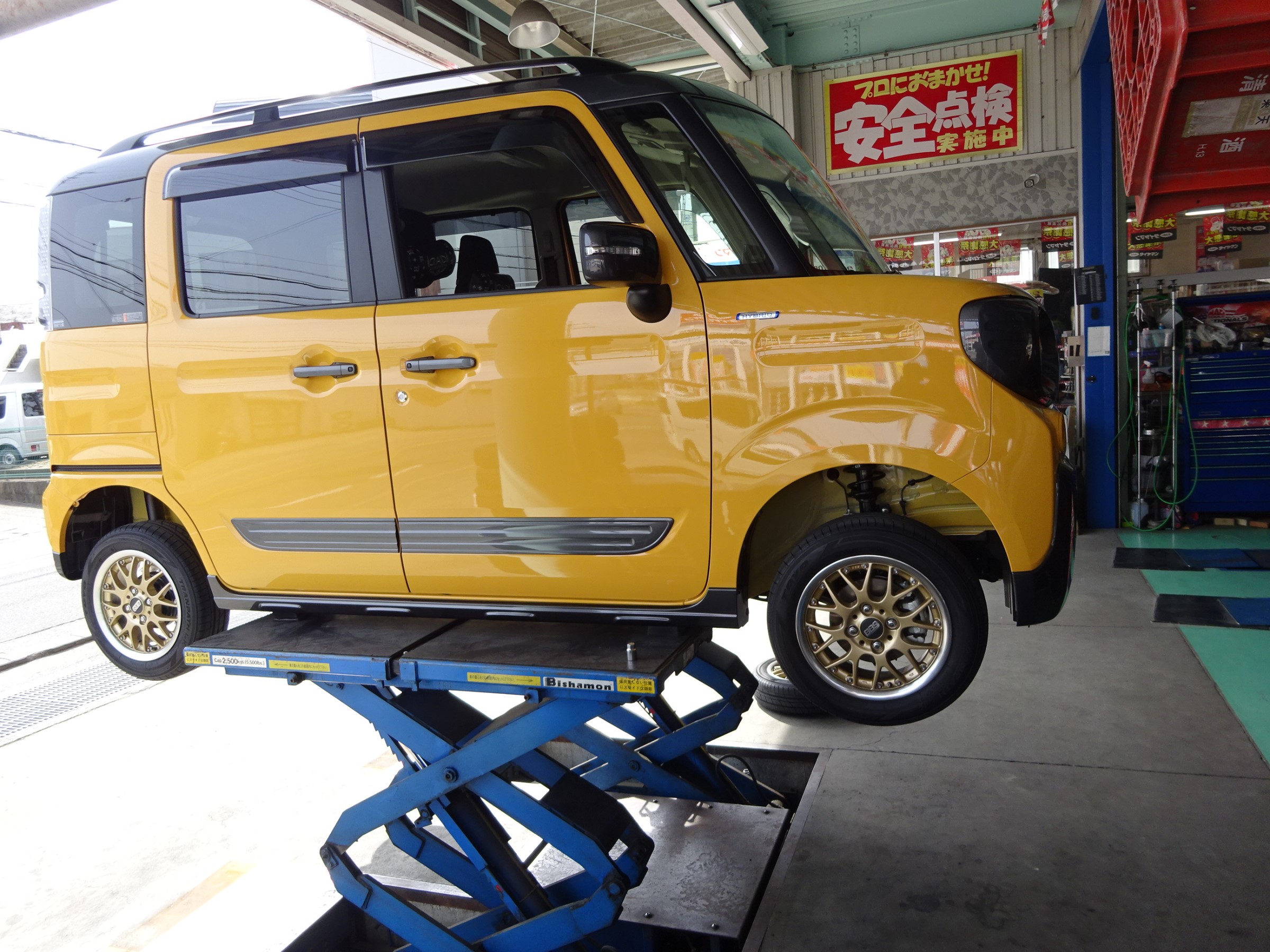 デモカー購入 スペースギア スズキ パレットsw ホイール タイヤ ホイール関連 ホイール交換 スタッフ日記 ミスタータイヤマン M Tech ブリヂストンのタイヤ専門店 ミスタータイヤマン