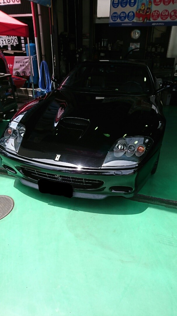 フェラーリ マラネロ タイヤ交換 フェラーリ タイヤ タイヤ ホイール関連 乗用車用タイヤ交換 技術 サービス ミスタータイヤマン 高井戸店 東京都のタイヤ カー用品ショップ ブリヂストンのタイヤ専門店