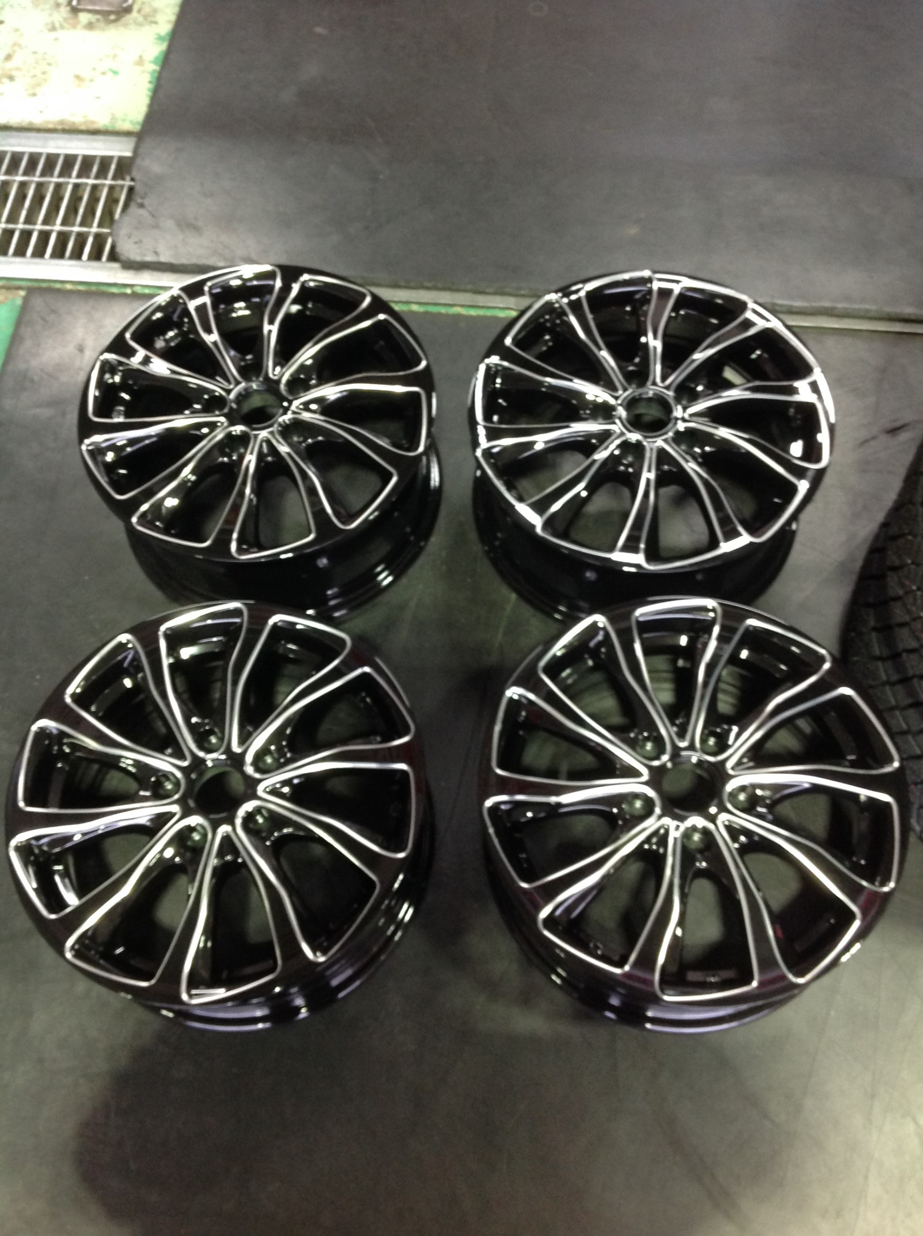 BALMINUM T10 ブラック塗装後サイドマシニング切削 | 三菱