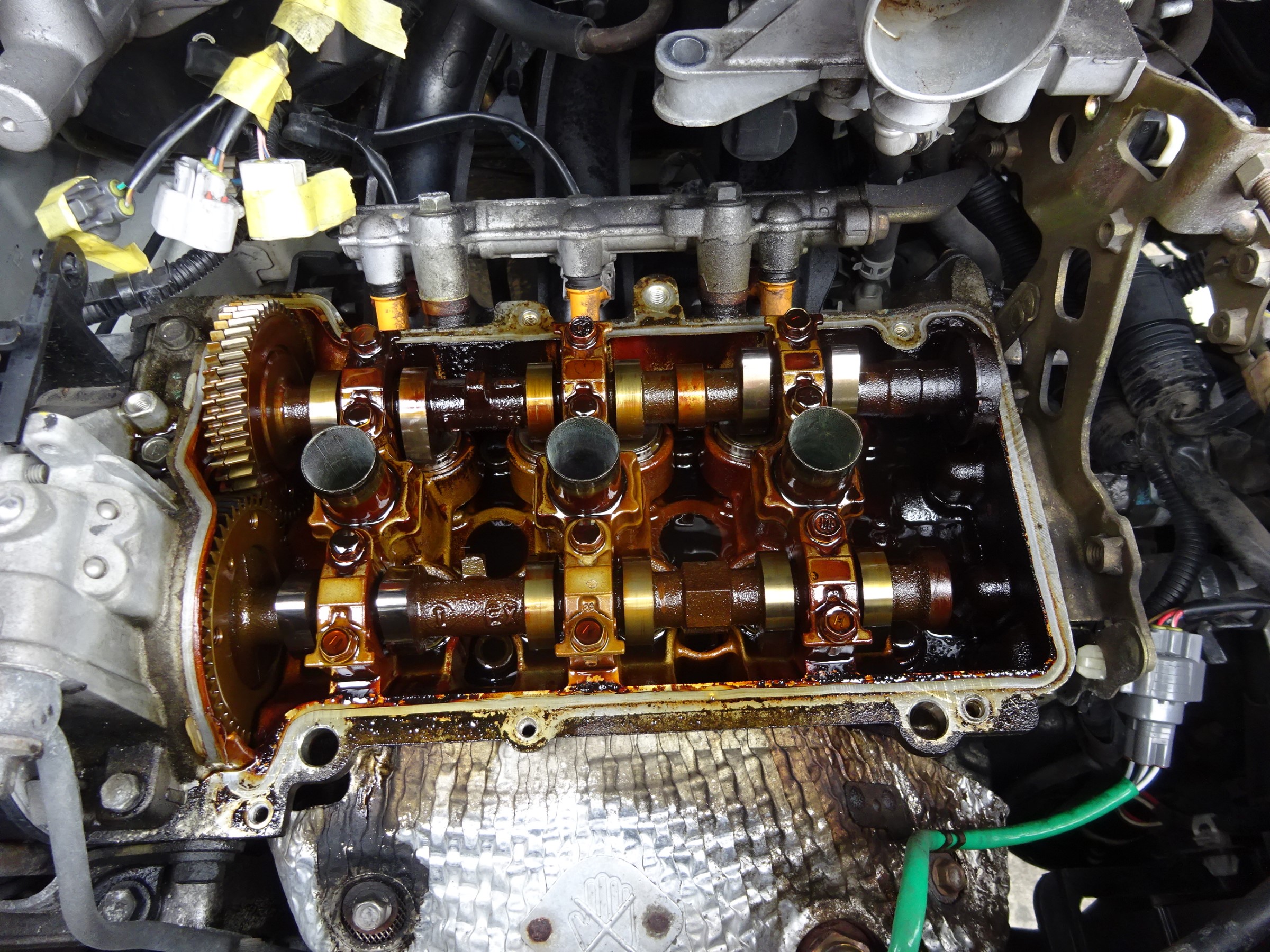 タントオイル漏れ修理 ダイハツ タントカスタム メンテナンス商品 オイル関連 エンジンオイル交換 スタッフ日記 ミスタータイヤマン M Tech ブリヂストンのタイヤ専門店 ミスタータイヤマン