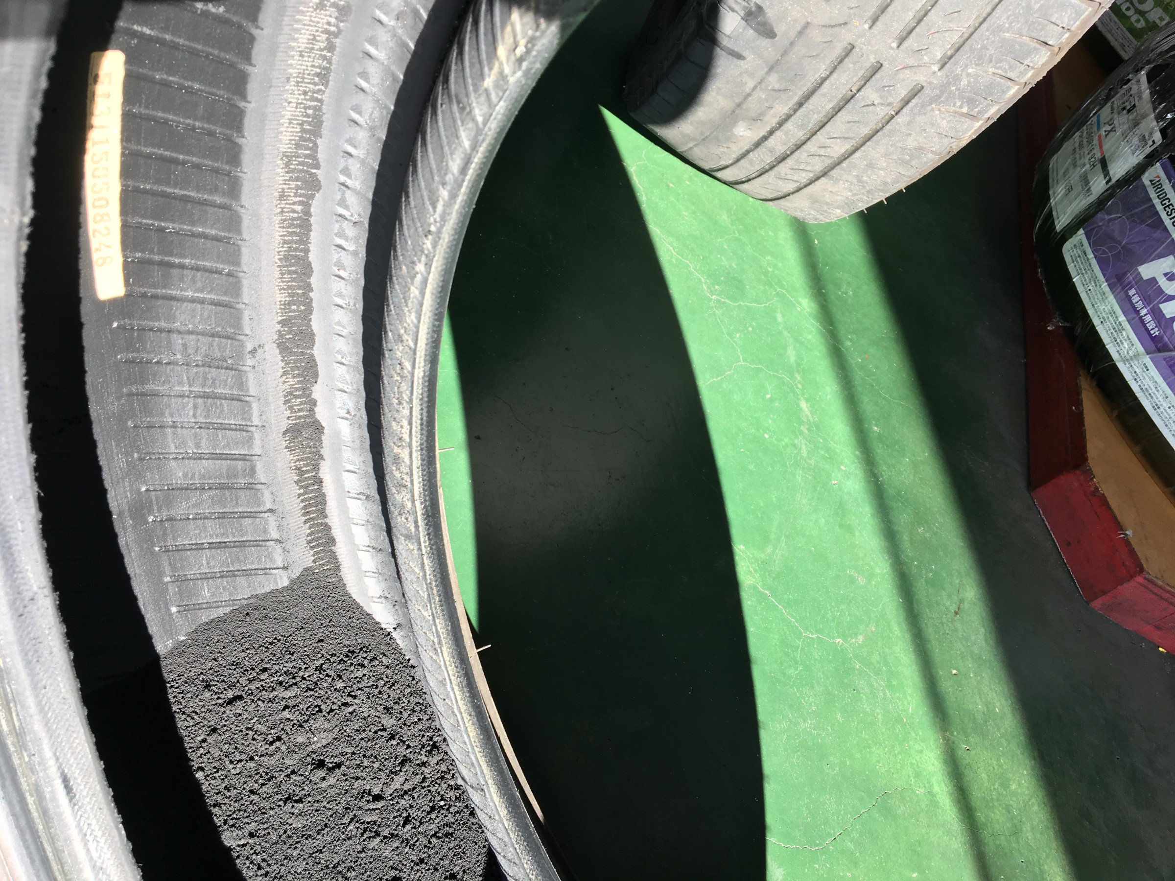 安易なパンク修理は危険です タイヤ スタッフ日記 ミスタータイヤマン 古市 タイヤ カー用品ショップ ブリヂストンのタイヤ専門店