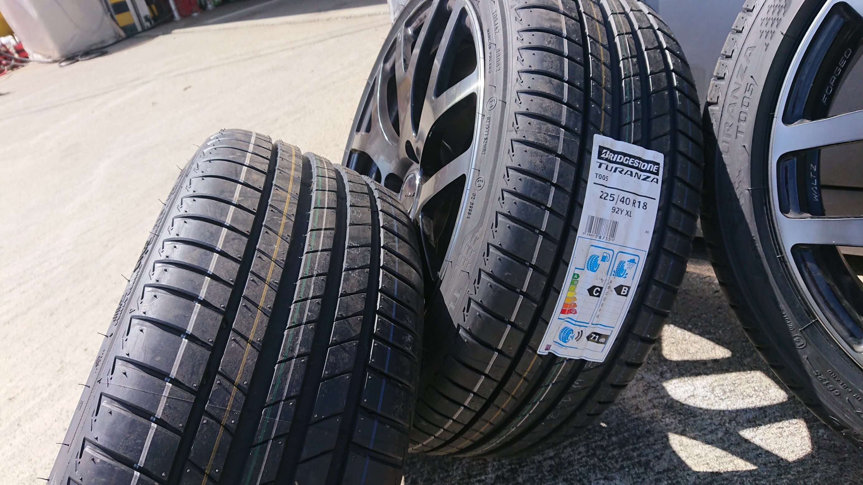 2023年製 新車外し品】ブリヂストン TURANZA T005 215/45R18 4本セット トランザ mazda3 アクセラ SAI リーフ  インサイト ジェイド 中古 タイヤのみ | パーツ販売ナンバーワン