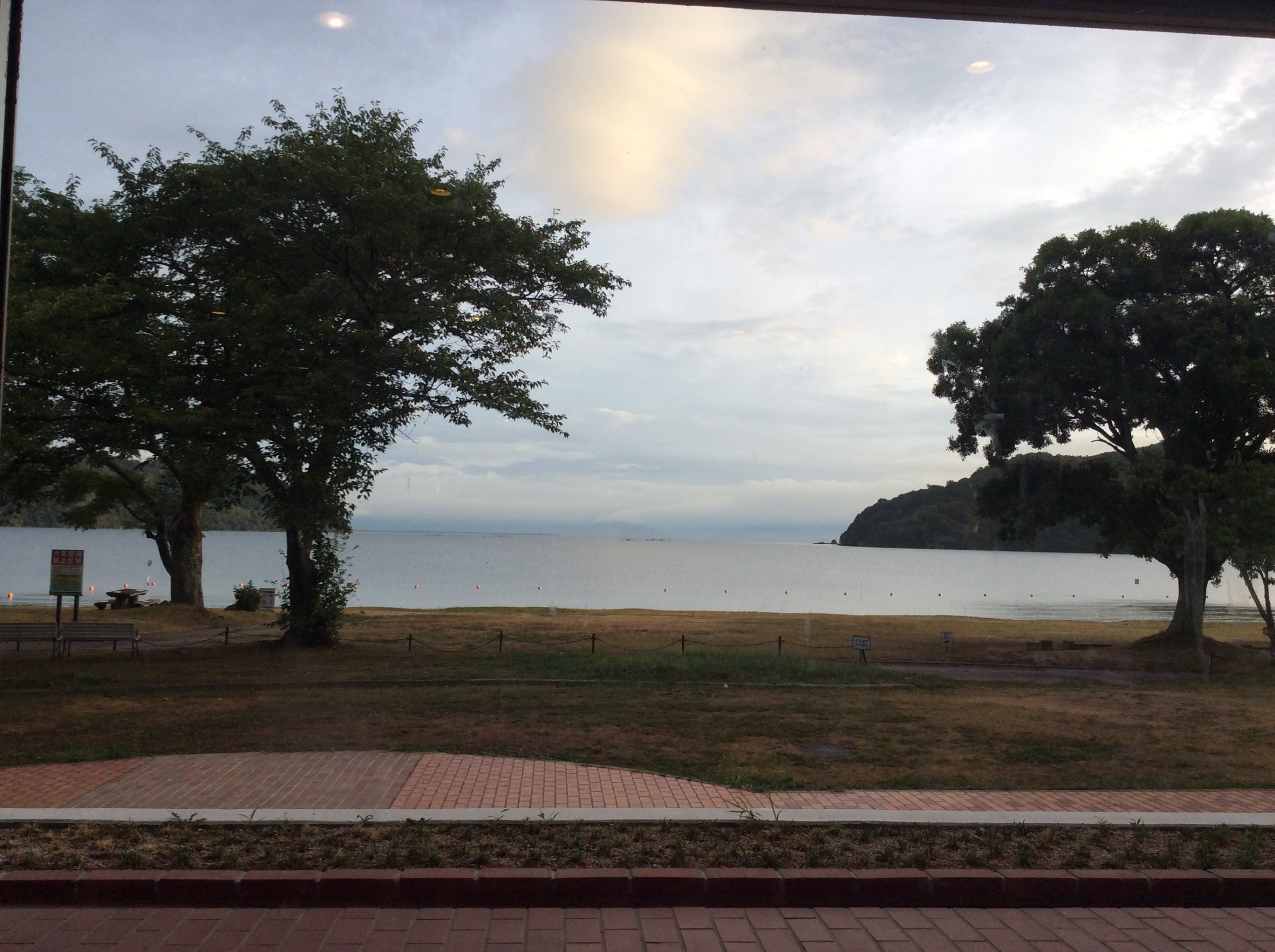 琵琶湖の早朝（近江八幡）