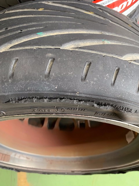 パンク修理 | スタッフ日記 | ミスタータイヤマン 松山店 | 愛媛県の