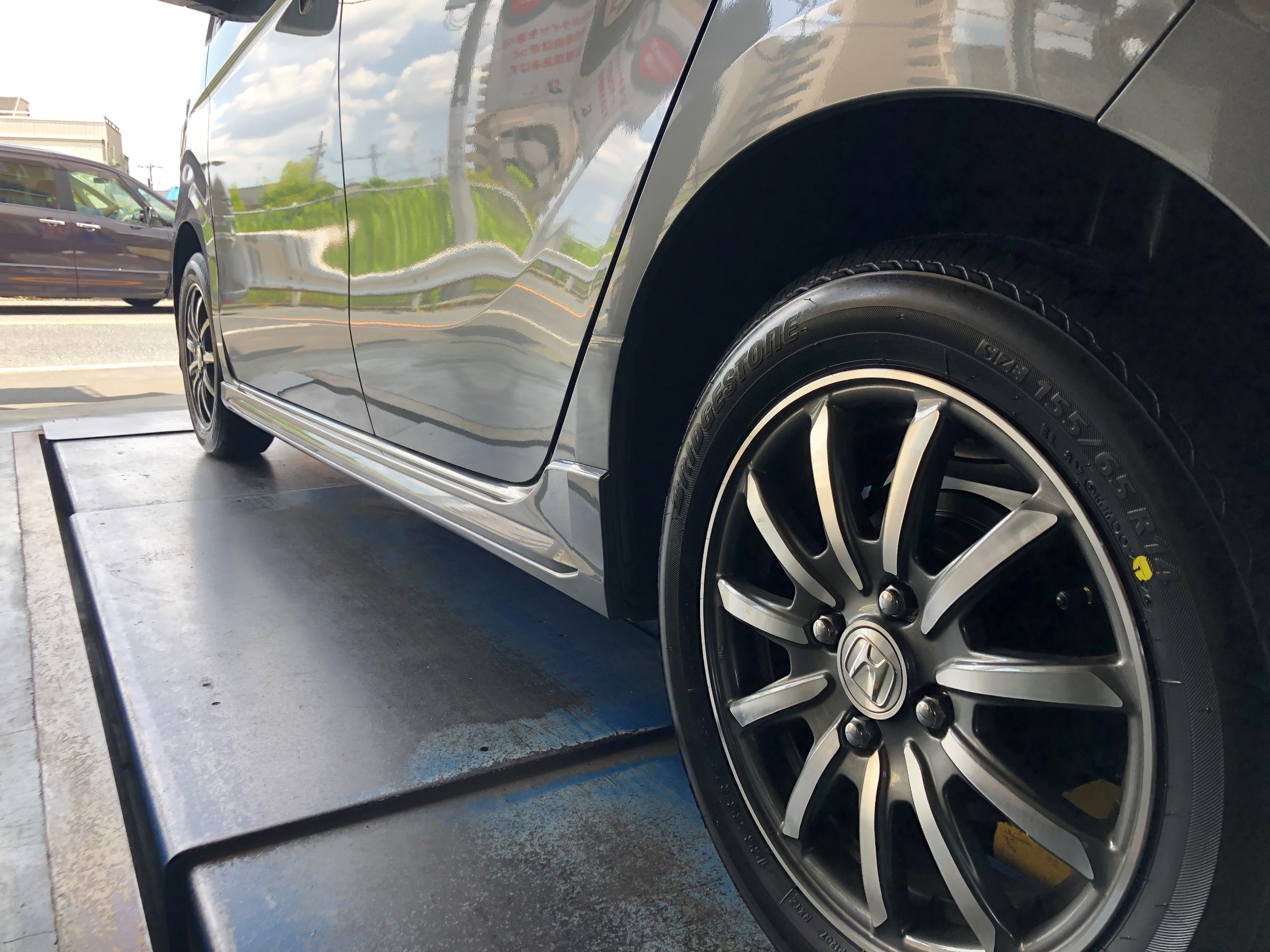 当店で一番売れてるタイヤ タイヤ スタッフ日記 ミスタータイヤマン 古市 タイヤ カー用品ショップ ブリヂストンのタイヤ専門店