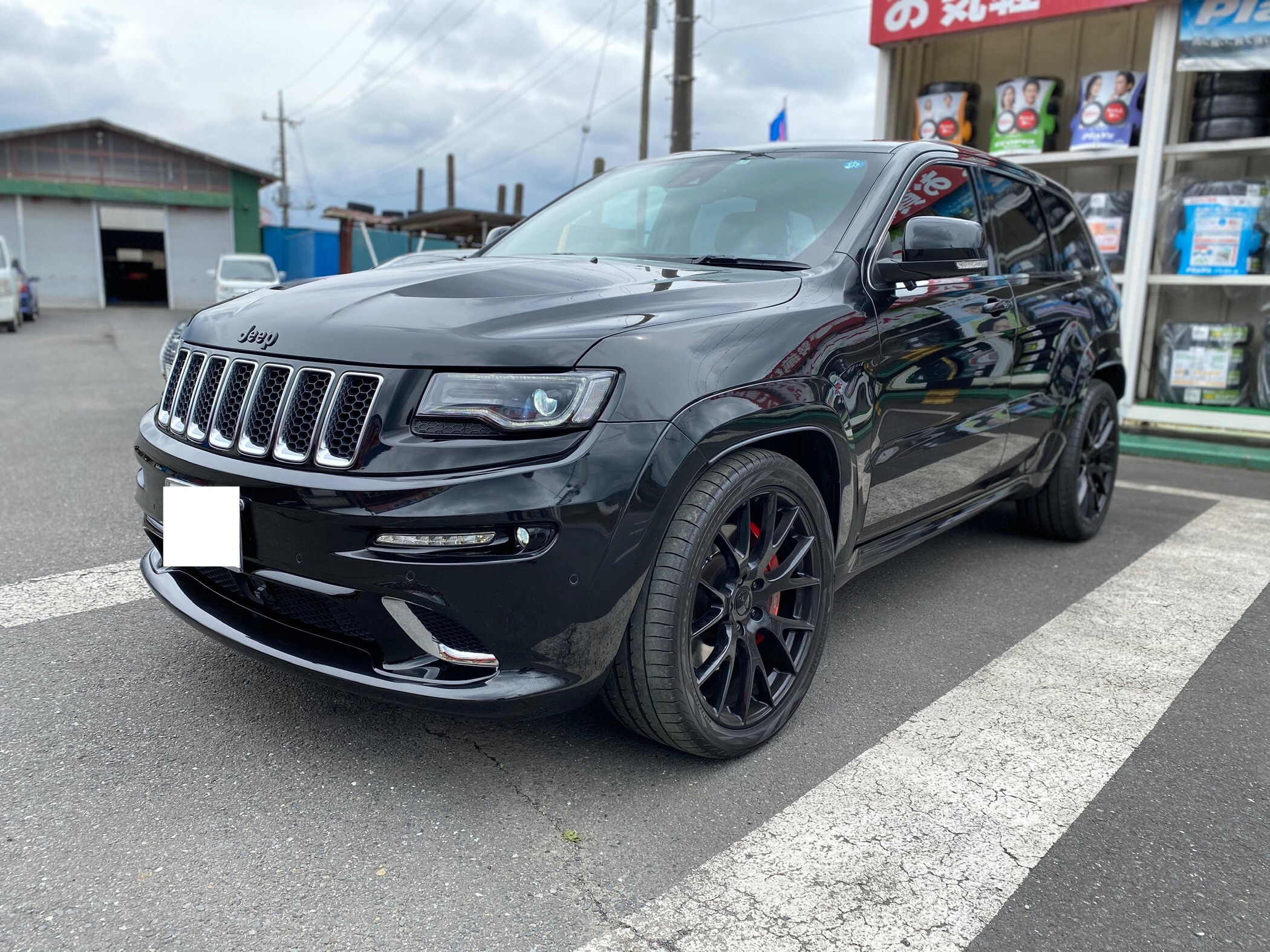 グランドチェロキー Hidバルブ その他お取り替え クライスラー Jeep チェロキー メンテナンス商品 バッテリー その他メンテナンス関連 バルブ ランプ交換 スタッフ日記 ミスタータイヤマン しばやま 茨城県のタイヤ カー用品ショップ ブリヂストンのタイヤ