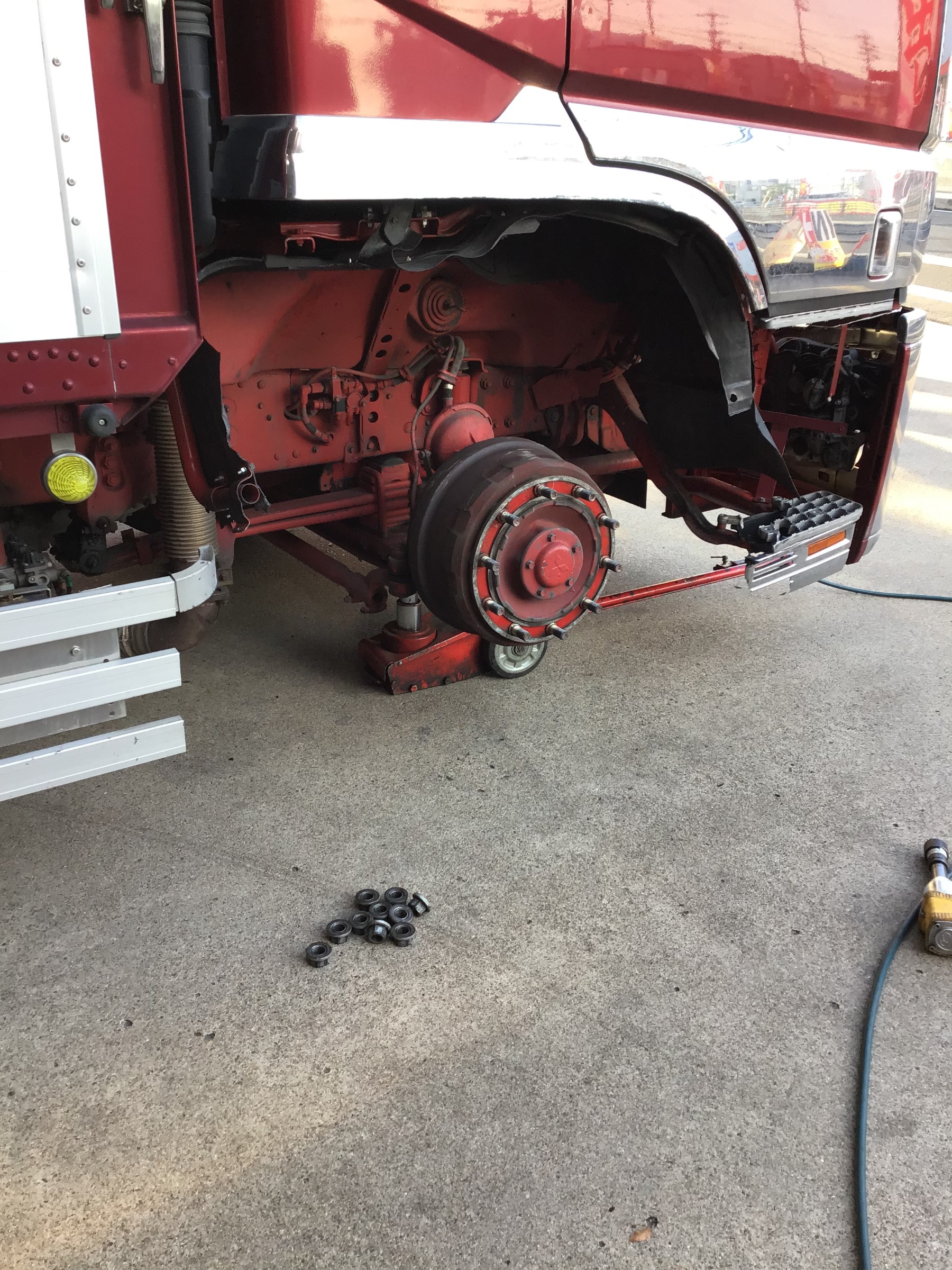 恐ろしや タイヤ タイヤ ホイール関連 空気圧充填 スタッフ日記 ミスタータイヤマン 多治見店 タイヤ カー用品ショップ ブリヂストンのタイヤ専門店