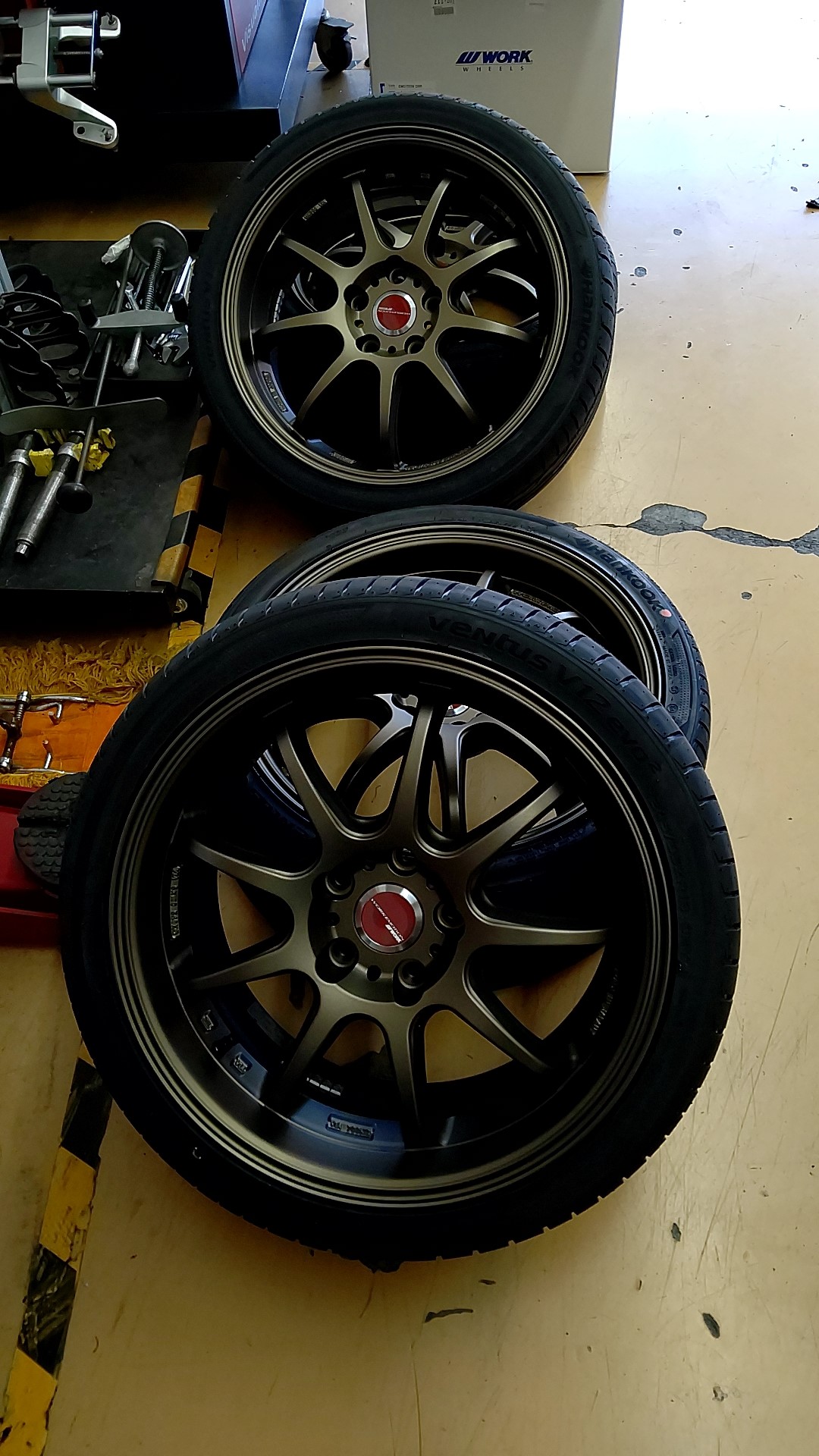 さらっと格好良く マツダ ロードスター ホイール タイヤ ホイール関連 ホイール交換 スタッフ日記 ミスタータイヤマン 呉店 広島県のタイヤ カー用品ショップ ブリヂストンのタイヤ専門店 ミスタータイヤマン