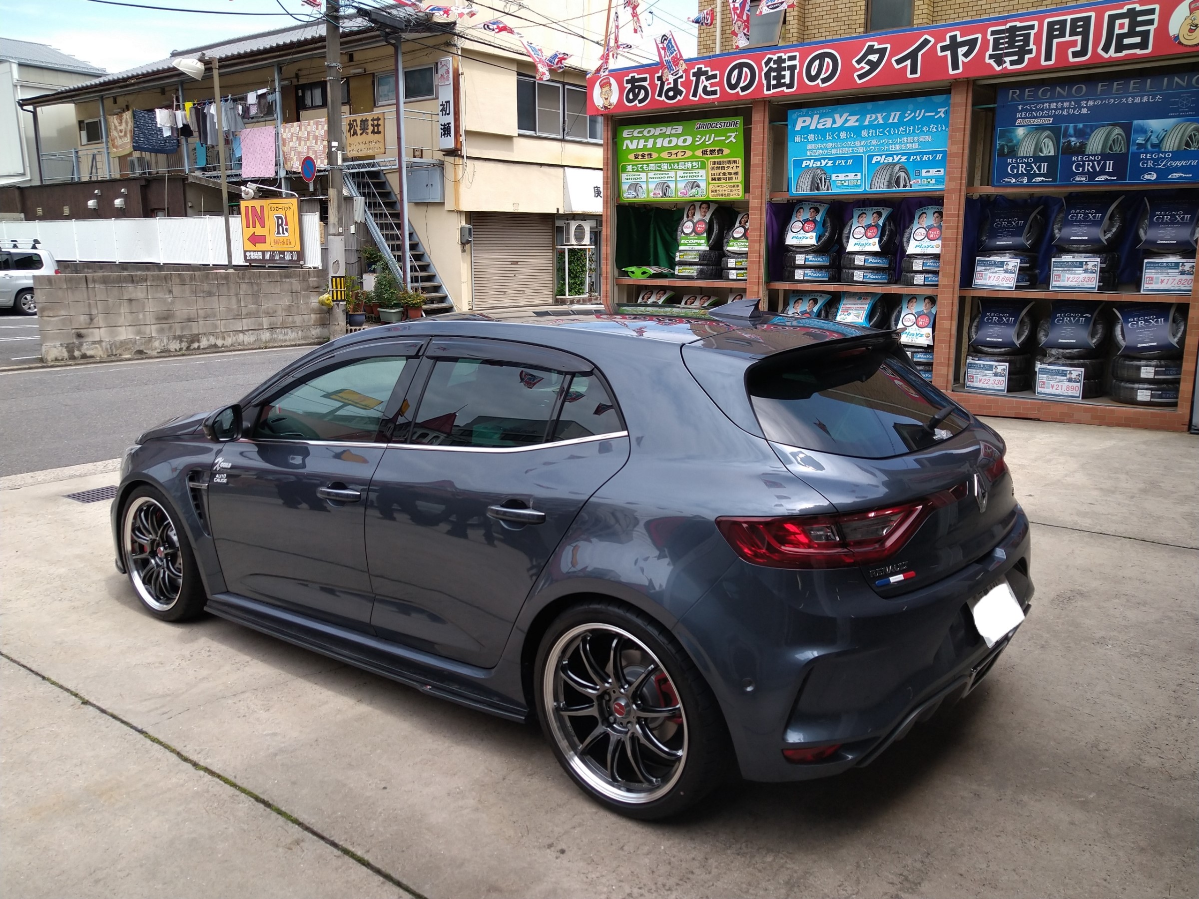 未使用メガーヌRSトロフィー専用純正ホイール