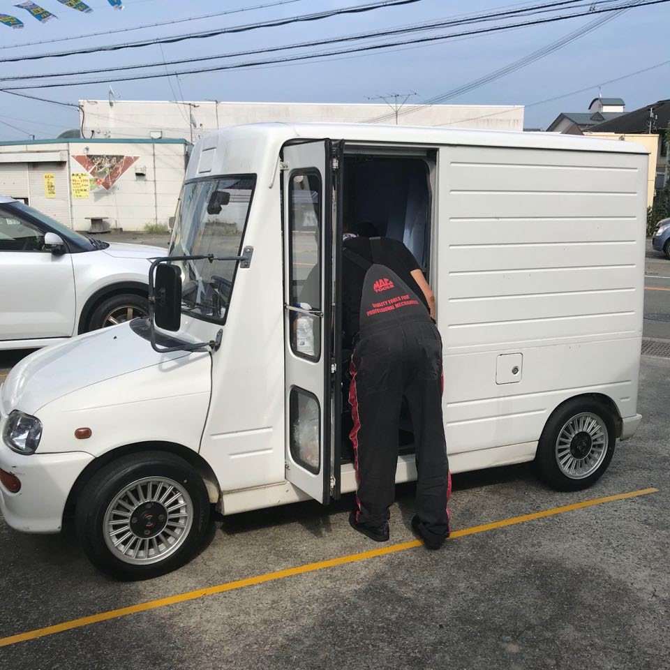 ハイゼットトラック車検整備 Grコペンパンク修理 ミラウォークスルーバンにネクストリー ダイハツ ミラ タイヤ タイヤ ホイール関連 乗用車用タイヤ交換 スタッフ日記 ミスタータイヤマン M Tech ブリヂストンのタイヤ専門店 ミスタータイヤマン