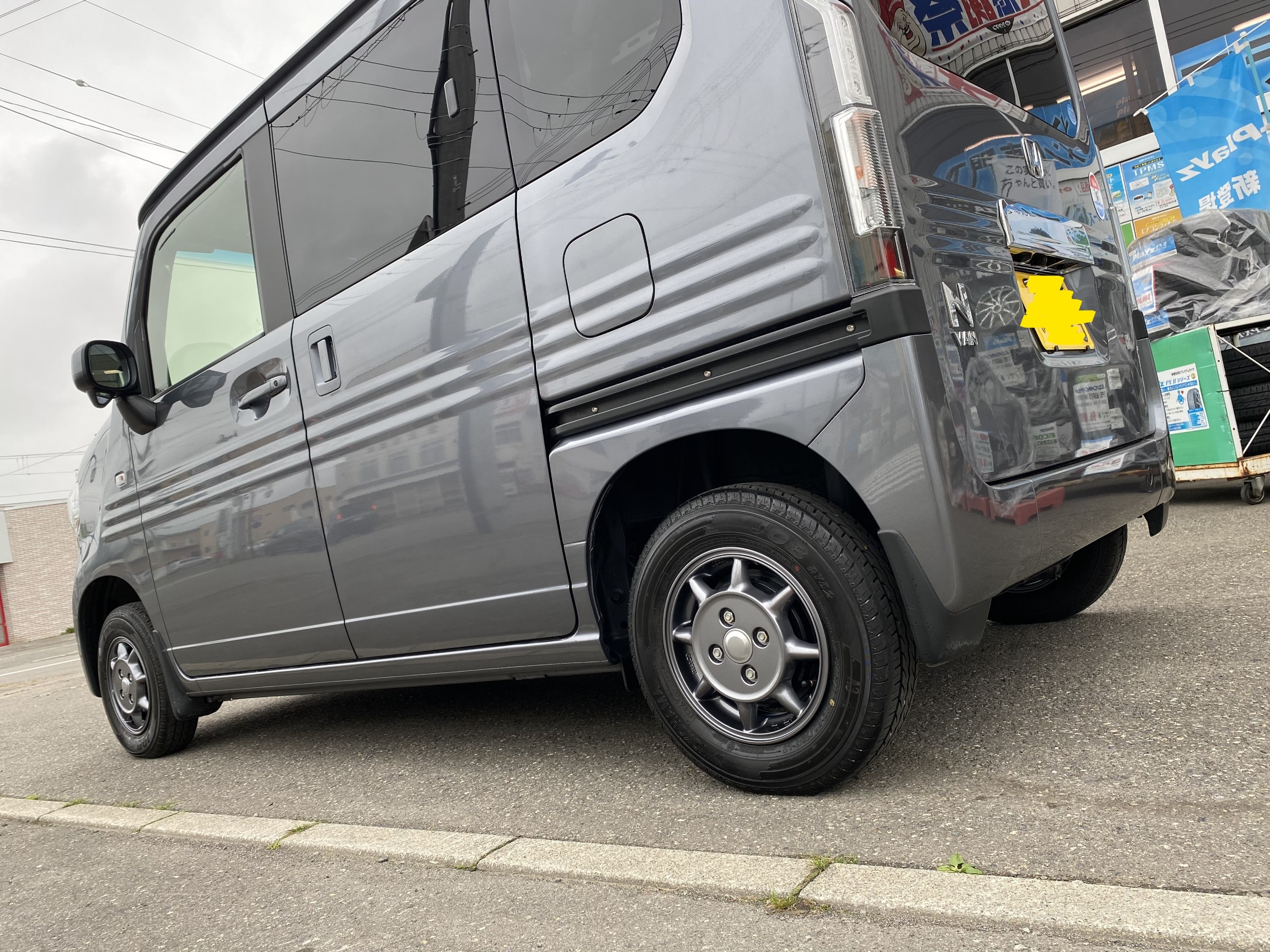 ウ!!さん 専用 ぎんさん専用】新車外しN-VANスタイルファンターボ タイヤ