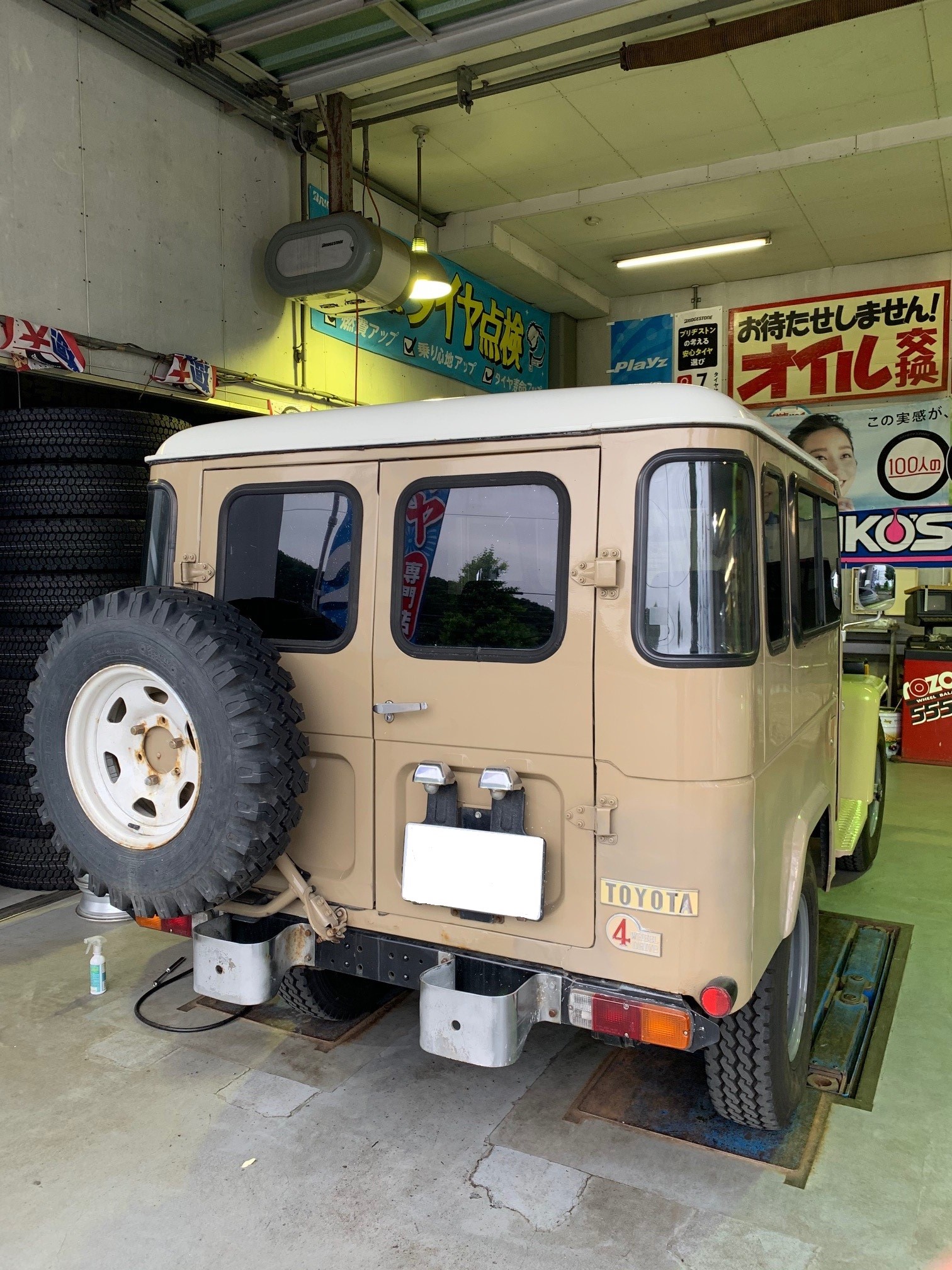 ランクル40リアビュー