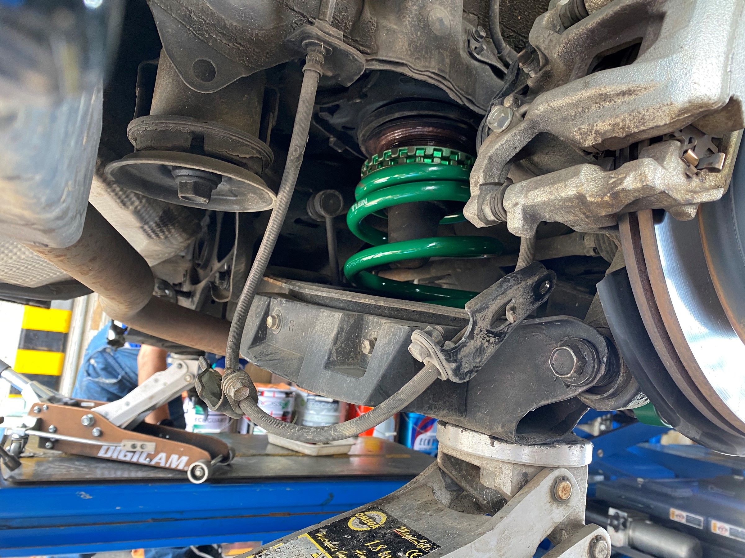 30アルファード後期さん 車高調取り付け お決まりのアライメント調整 トヨタ アルファード その他 カー用品取付 足回り関係取付 彰の営業日誌 ミスタータイヤマン 広尾 北海道のタイヤ カー用品ショップ ブリヂストンのタイヤ専門店