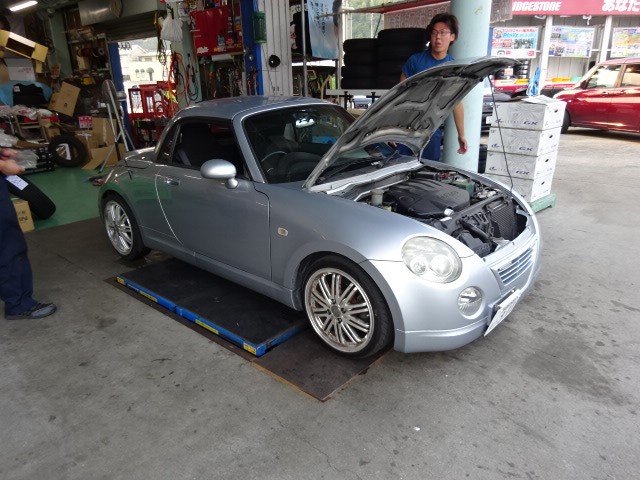 L0kコペンブレーキパッド交換 スペーシアac不調 スクーターバッテリー上がり トラック4本交換 Zc32sスイフトスポーツ鈑金 ダイハツ コペン メンテナンス商品 バッテリー その他メンテナンス関連 プラグ交換 ブレーキパット交換 スタッフ日記 ミスター