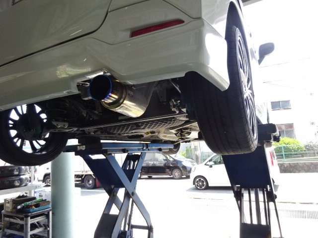 ルーミー手直し Nv350キャラバンに五次元 ラパンパンク出張 シエンタのブレーキパッド交換 日産 Nv350キャラバン ホイール タイヤ ホイール関連 ホイール交換 スタッフ日記 ミスタータイヤマン M Tech ブリヂストンのタイヤ専門店 ミスタータイヤマン