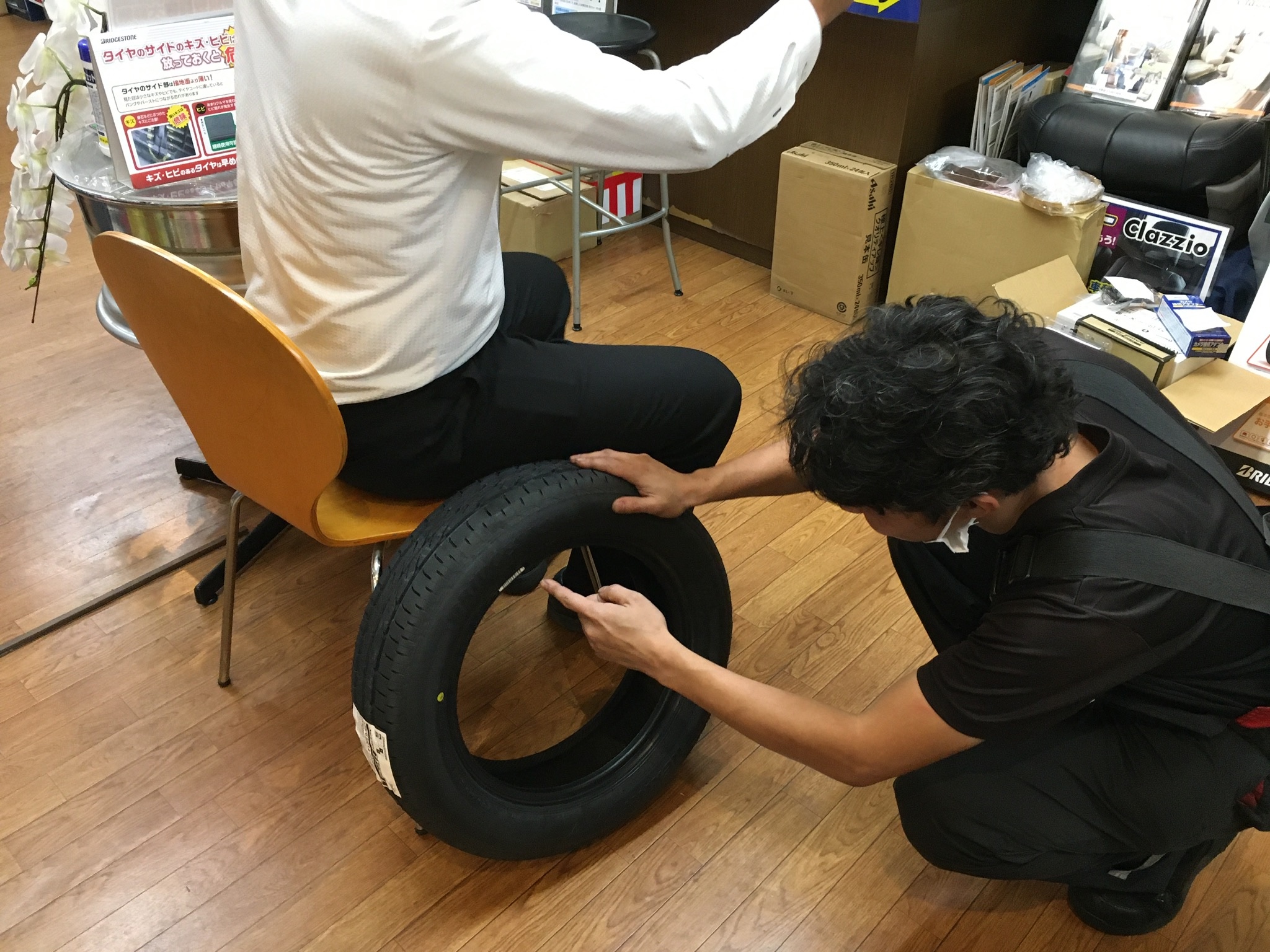 100人のちゃんと買い スタッフ日記 ミスタータイヤマン まんが 大阪府 和歌山県のタイヤ カー用品ショップ ブリヂストンのタイヤ専門店