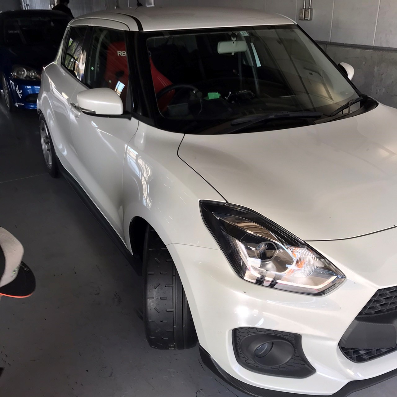 Zc33sスイフトスポーツ 鈴鹿サーキット走行 スズキ スイフト スポーツ タイヤ タイヤ ホイール関連 乗用車用タイヤ交換 スタッフ日記 ミスタータイヤマン M Tech ブリヂストンのタイヤ専門店 ミスタータイヤマン