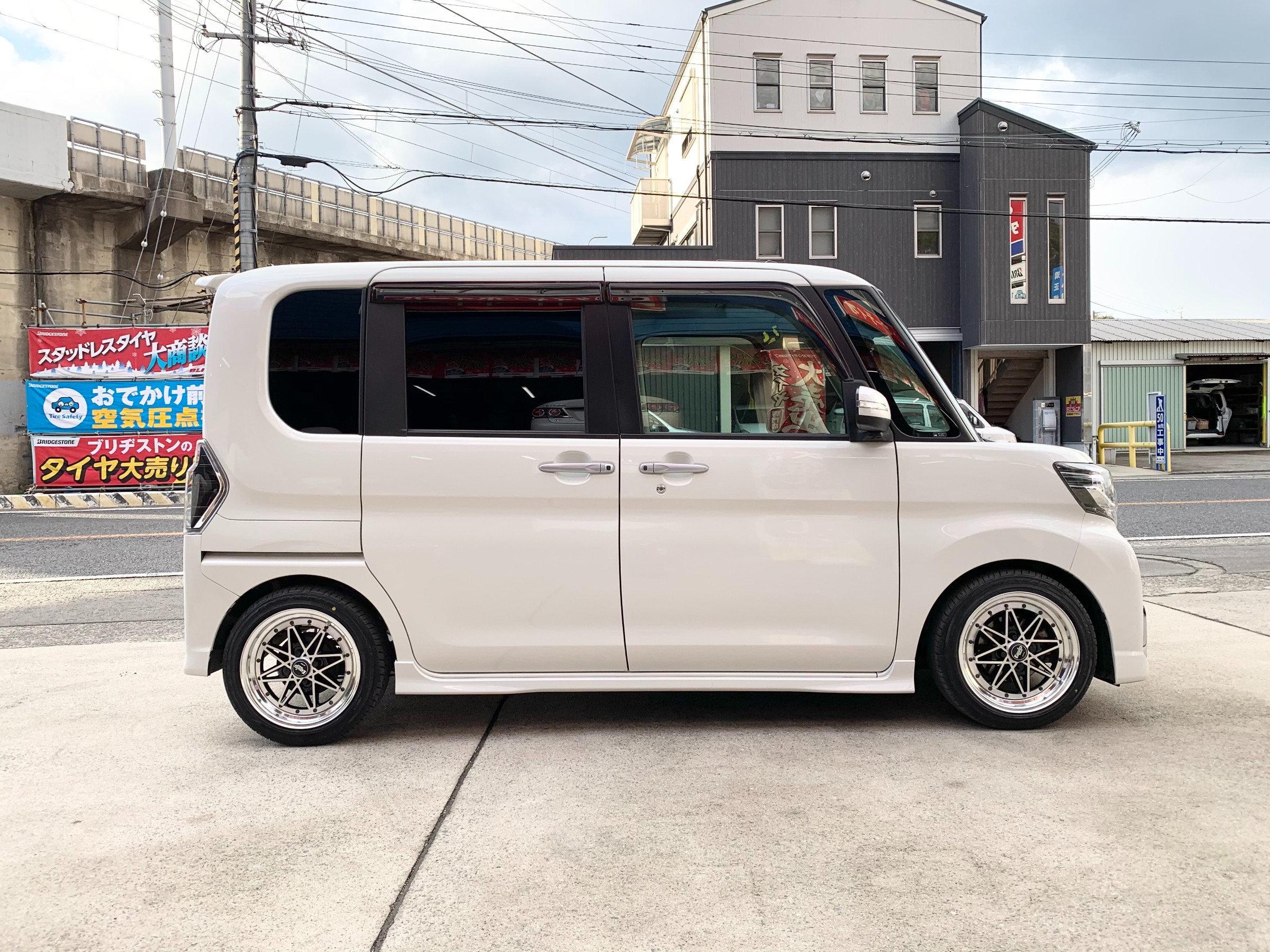 K様 タント | その他 | 商品情報 | ミスタータイヤマン まんが | 大阪 